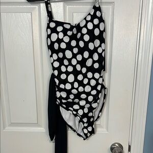 La Blanca Black and White Polka Dot Swimsuit Size 8